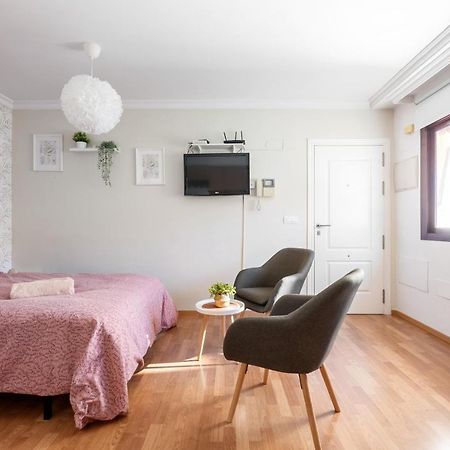 Carmen Estacion Apartment Малага Екстериор снимка