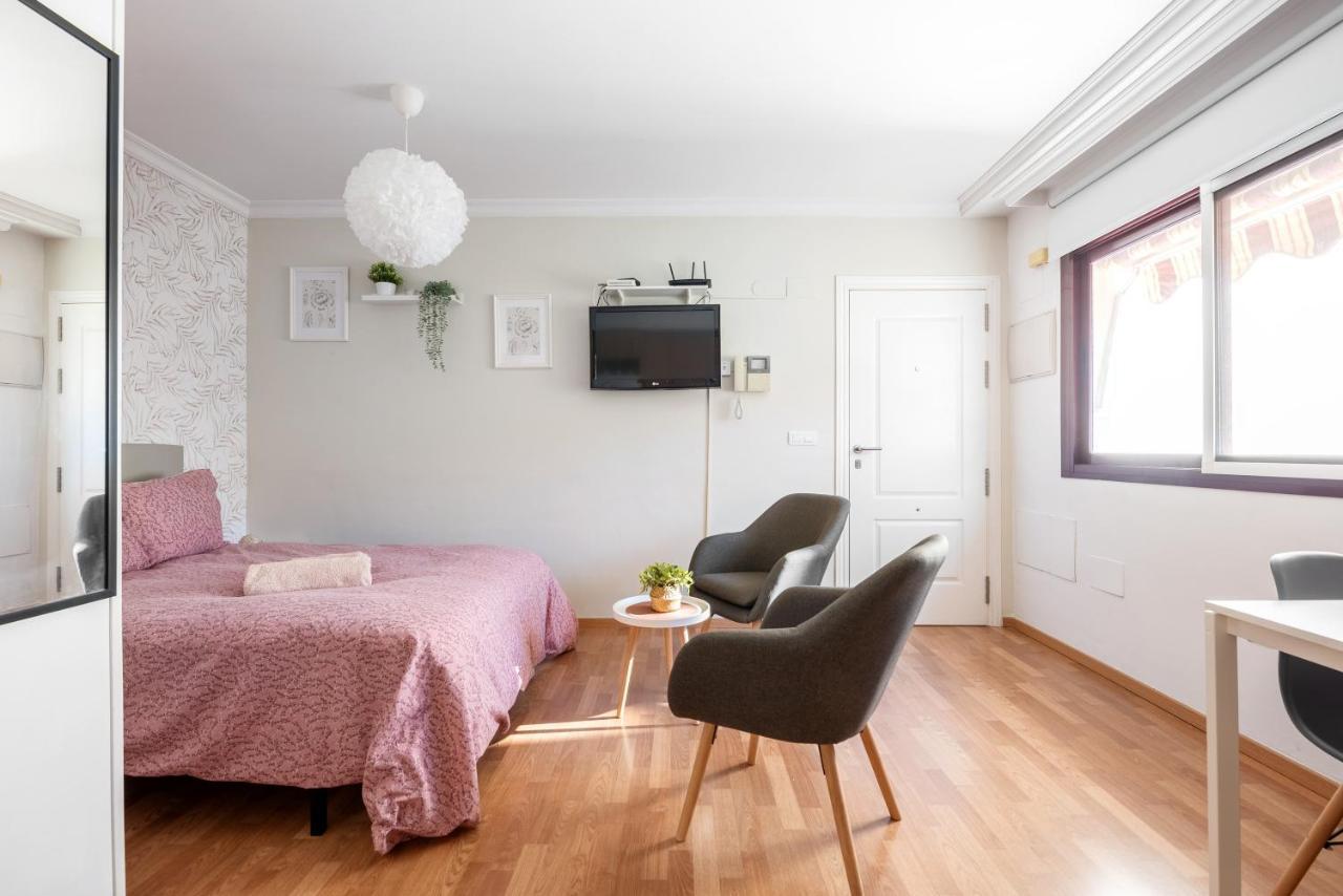 Carmen Estacion Apartment Малага Екстериор снимка