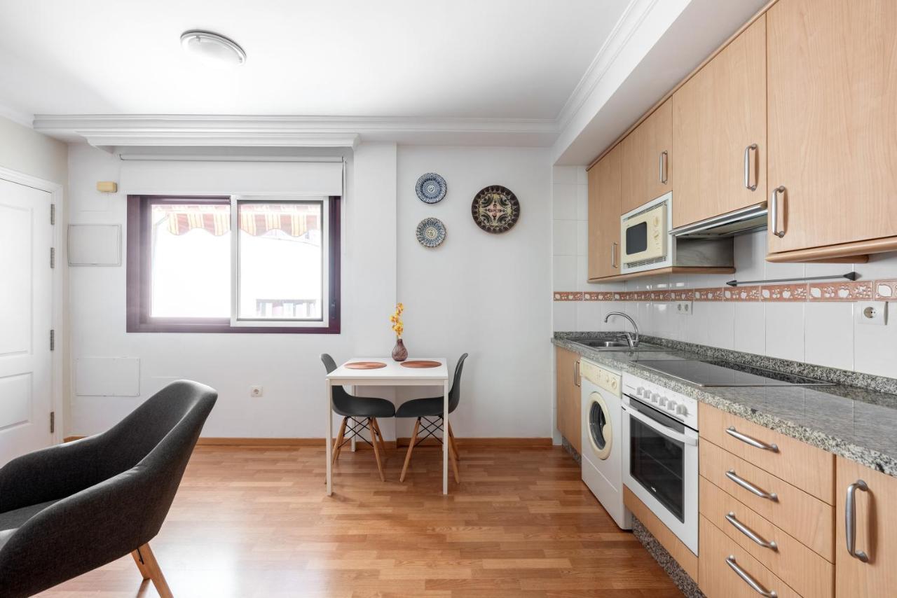 Carmen Estacion Apartment Малага Екстериор снимка
